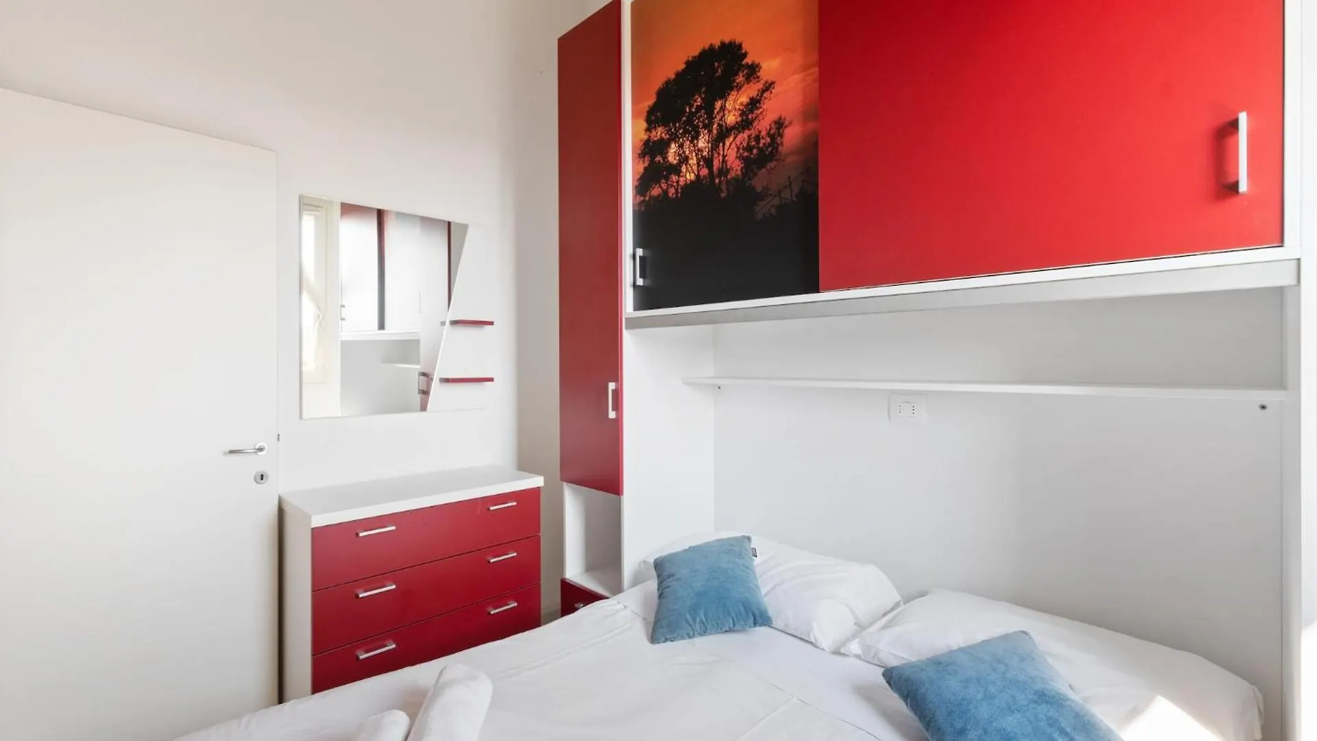 Cosy Apartment In Lido Delle Nazioni With Pool Comacchio