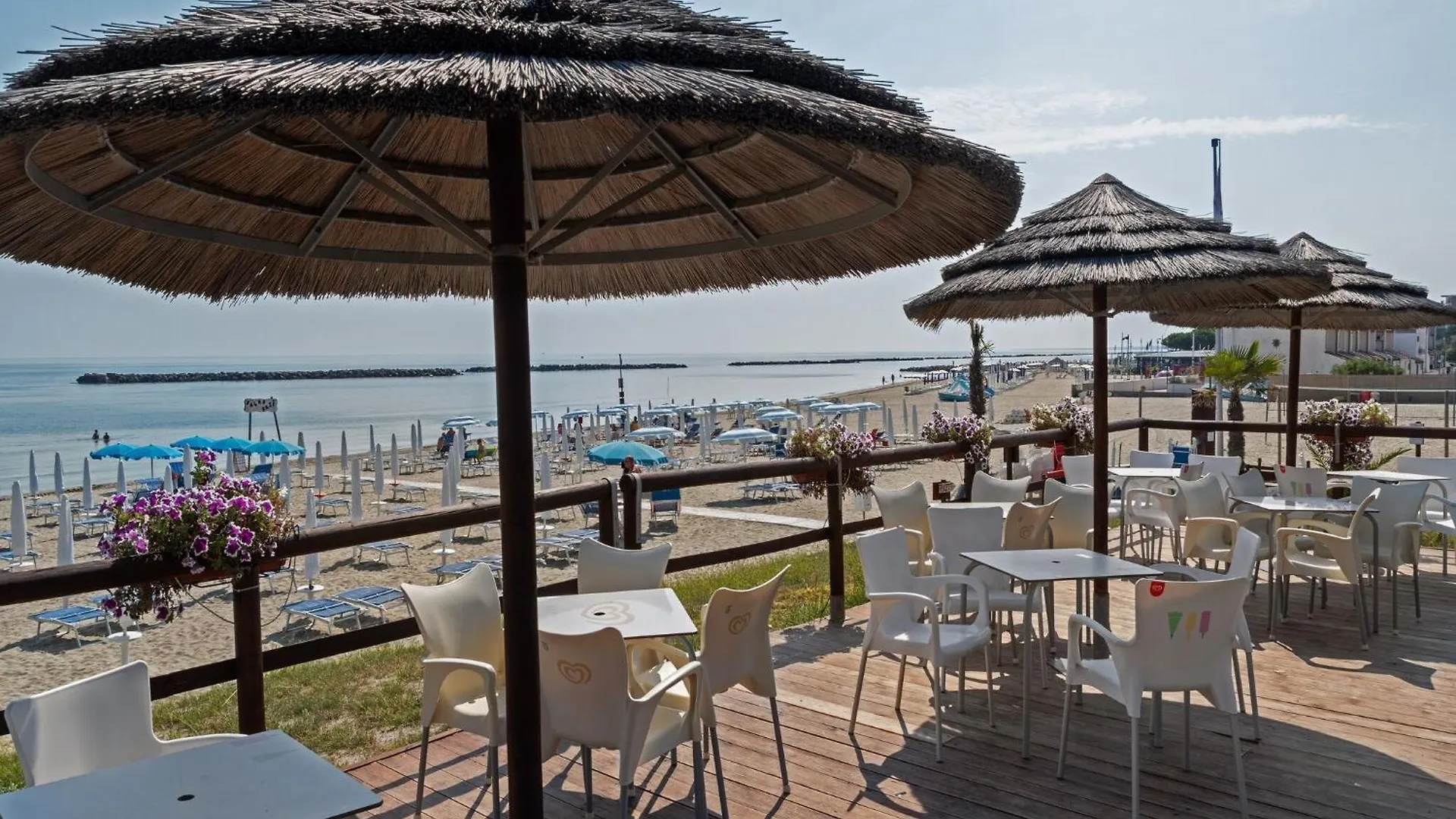 Cosy Apartment In Lido Delle Nazioni With Pool Comacchio 0*,  Italië