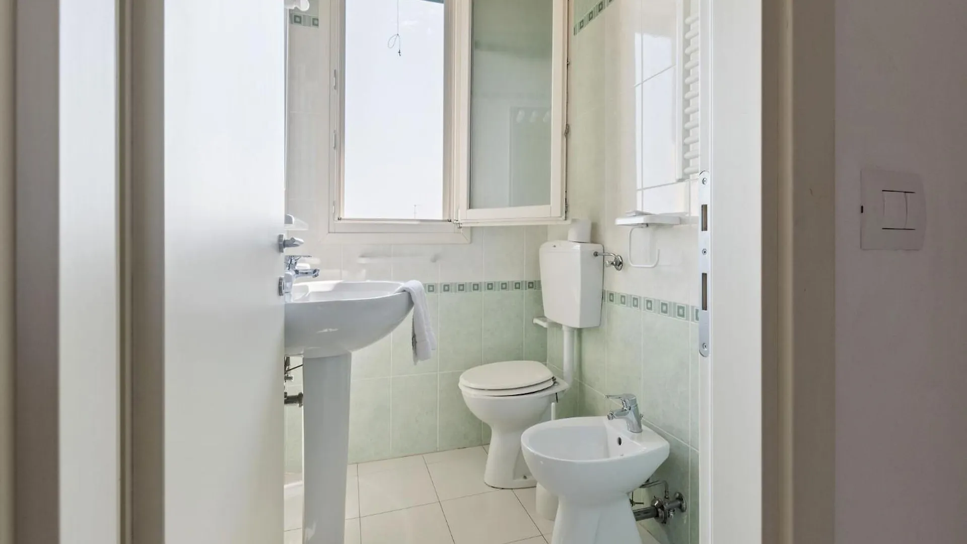 Cosy Apartment In Lido Delle Nazioni With Pool Comacchio