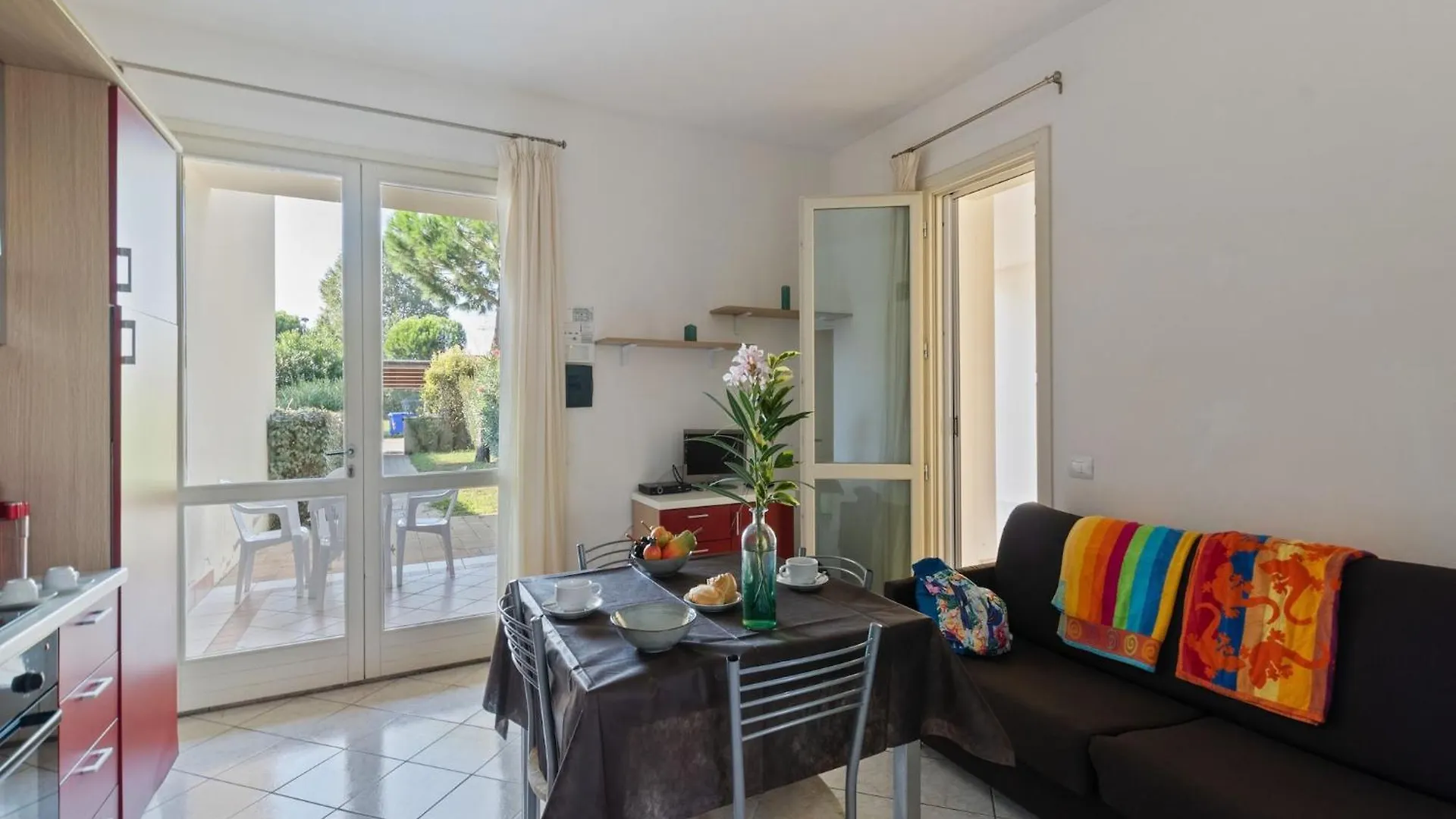 Cosy Apartment In Lido Delle Nazioni With Pool Comacchio